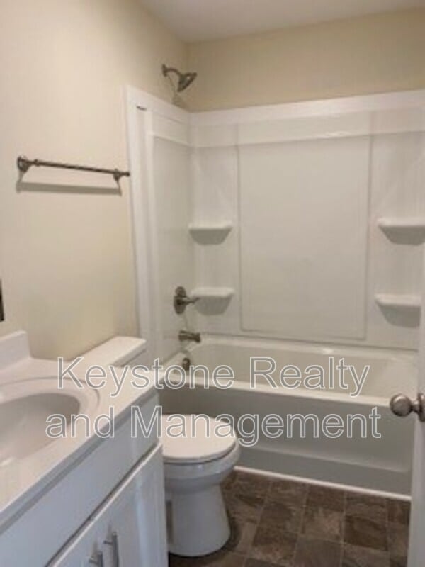 Building Photo - 131 Mace Ln