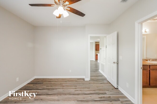 Building Photo - 644 Black Eagle Dr