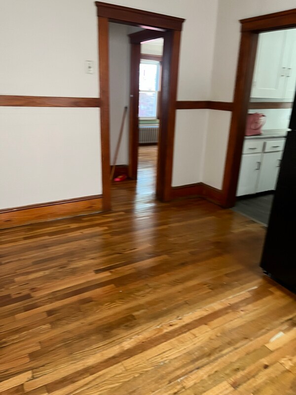 Building Photo - 117 Perry Ave