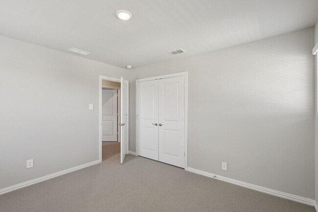 Building Photo - 6625 Vly Lk Ln