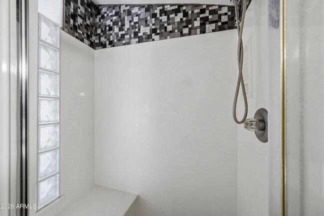 Building Photo - 5724 S 21st Pl