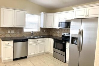 Building Photo - 7300 W 34th Ct