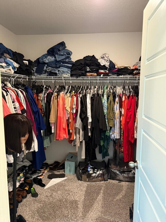 Building Photo - 740 Ft Leonard