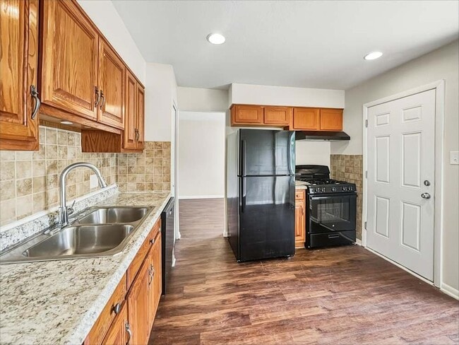 Building Photo - 5265 Arquilla Dr