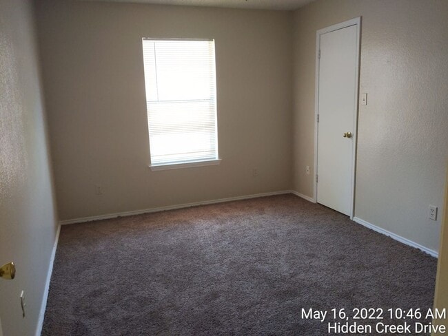 Building Photo - 1200 Hidden Creek Dr