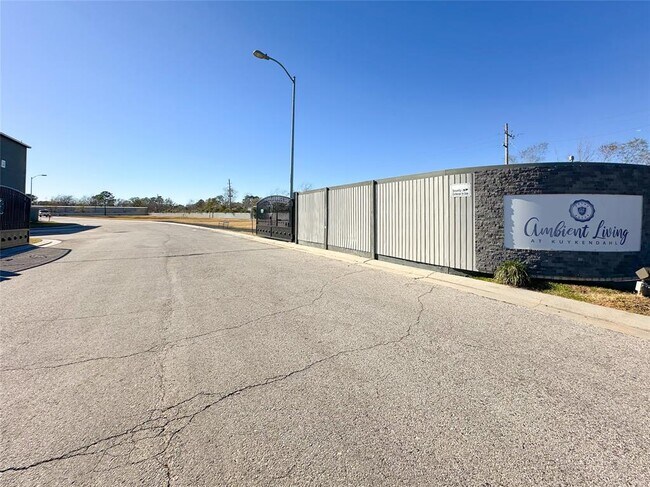 Building Photo - 18813 Luminescent Ln