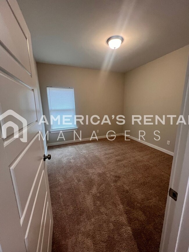 Building Photo - Home for Rent in Bay Minette, AL!! View with 48 Hours Notice!