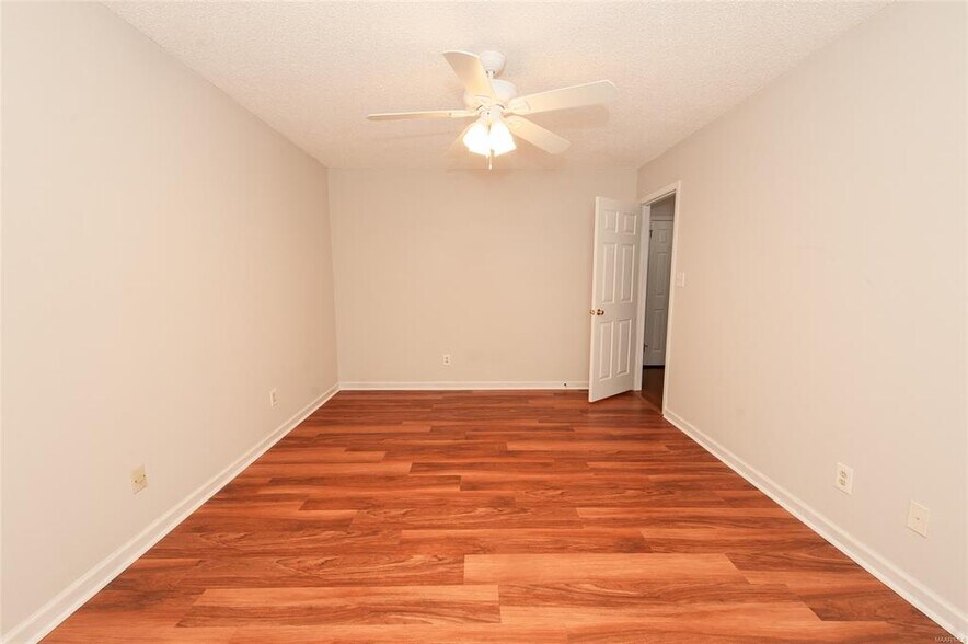 Building Photo - 6517 Gloucester Mews
