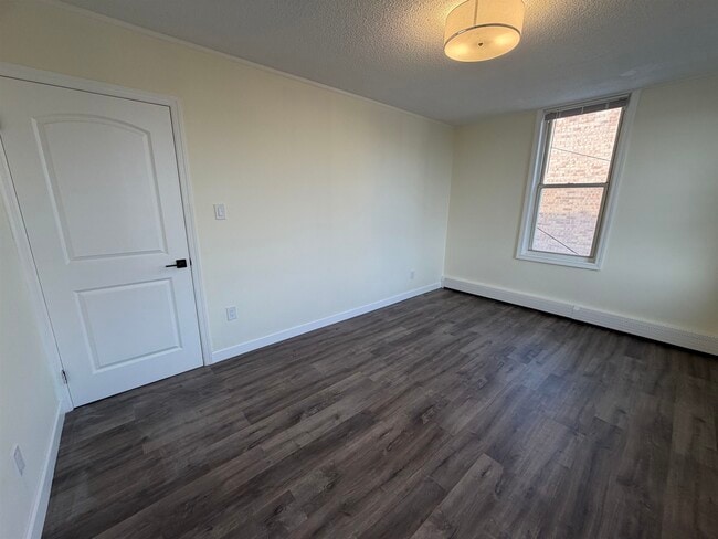 Building Photo - 600 17th St