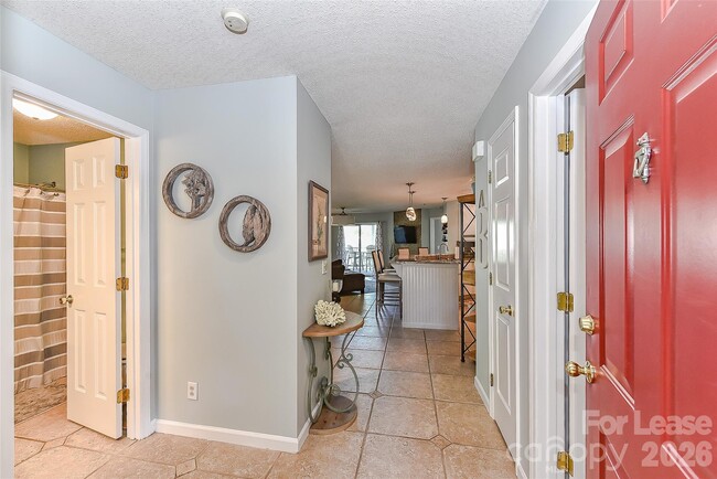 Building Photo - 18557 Vineyard Point Ln
