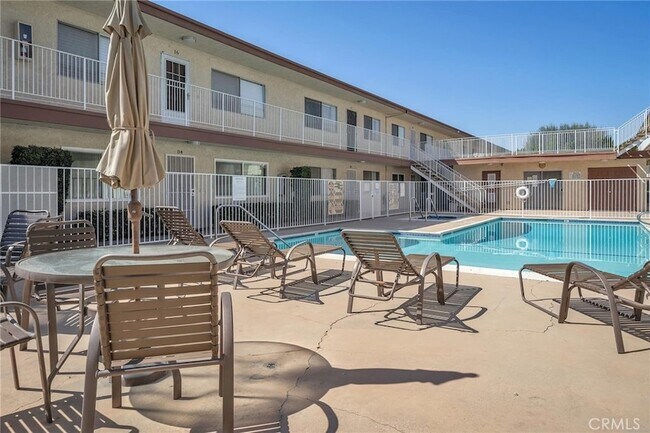 Building Photo - 25925 Narbonne Ave