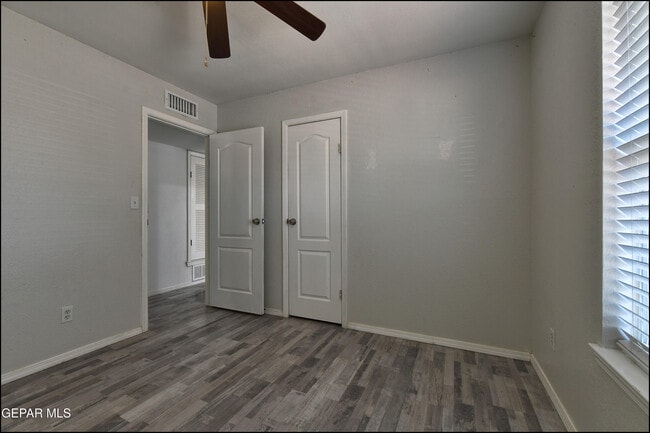 Building Photo - 1739 Russ Randall St