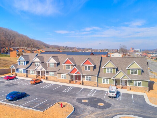 Building Photo - 91 E Main St