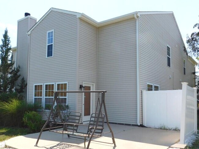 Building Photo - 13203 United Dr