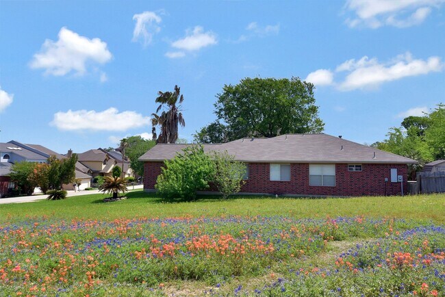 Building Photo - 855 Lake View Dr