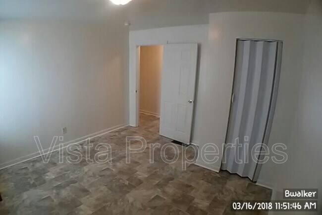 Building Photo - 420 Marret Ave