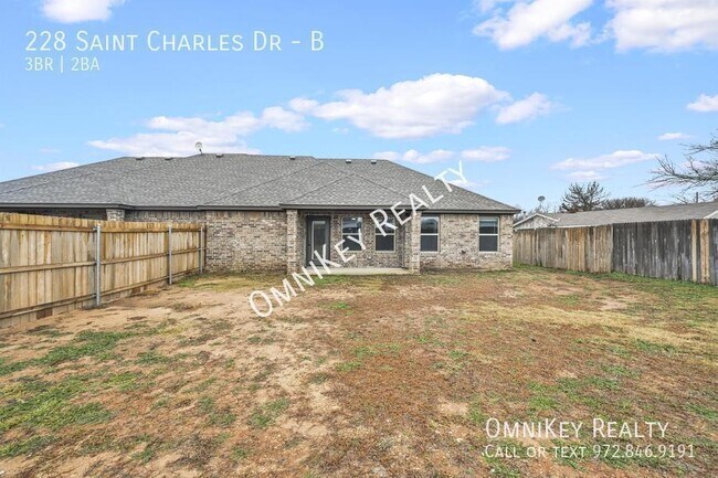 Building Photo - 228 St Charles Dr