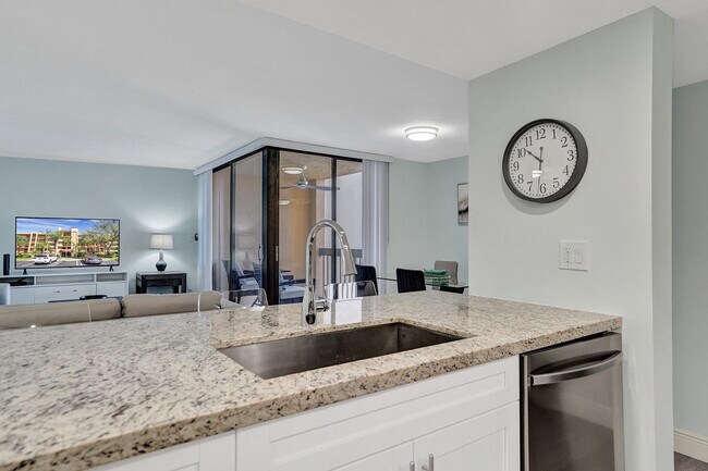 Building Photo - 955 Dotterel Rd