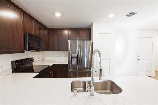 Building Photo - 5324 Lavender Dr