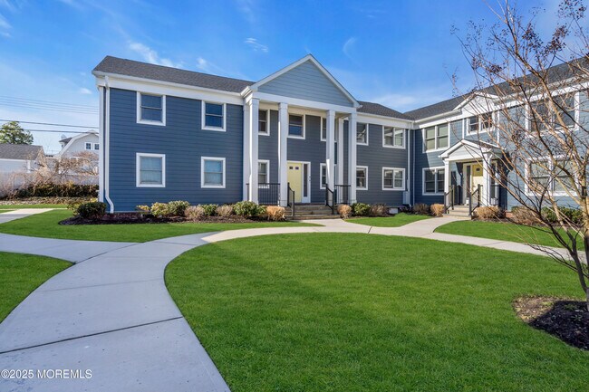 Primary Photo - 306 Deal Lake Dr