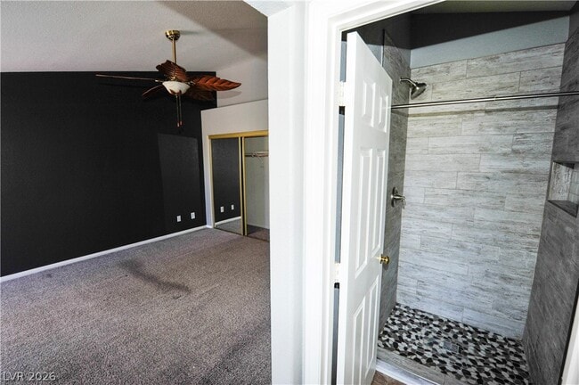 Building Photo - 5432 Royal Vista Ln