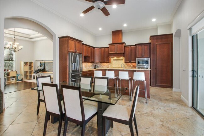 Building Photo - 11820 Waterstone Loop Dr