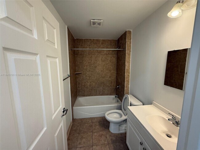 Building Photo - 5978 SW 64th St