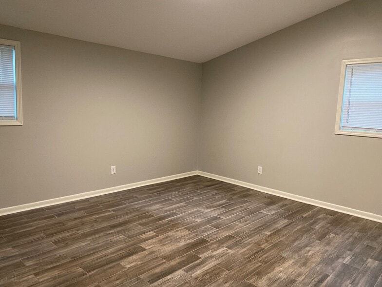 Building Photo - 505 Pearson Dr