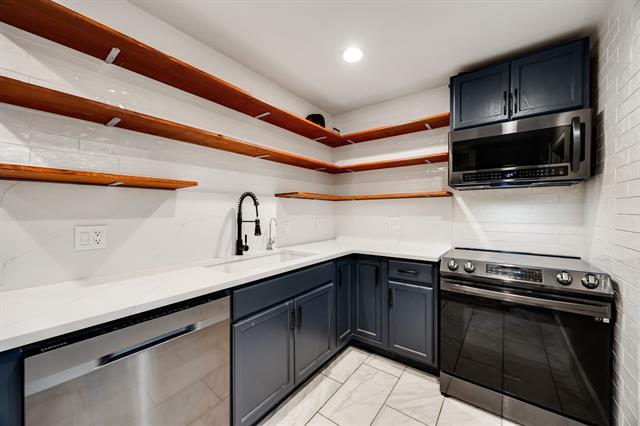 Building Photo - 3500 Routh St