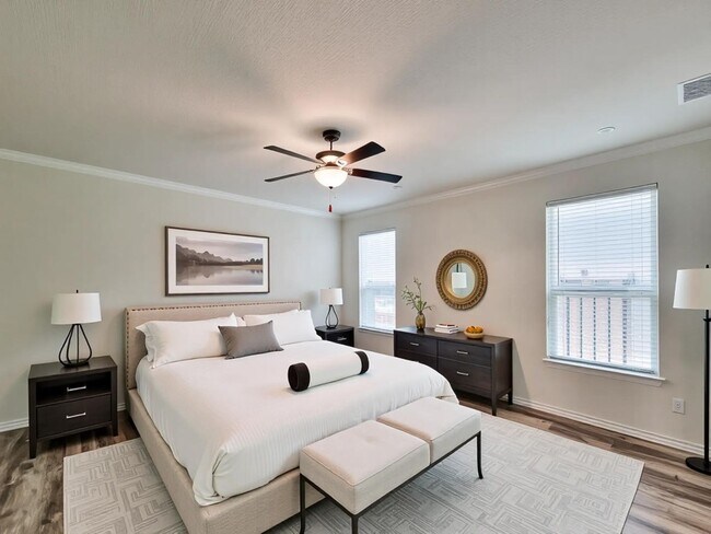 Building Photo - This thoughtfully designed home boasts 4 spacious bedrooms (2 down) and 3.5 baths, providing ampl...