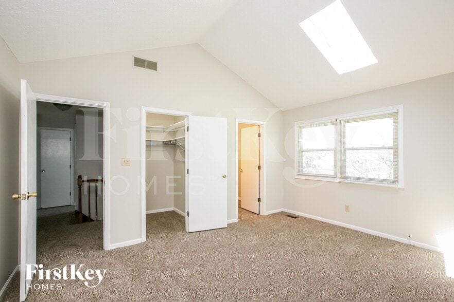 Building Photo - 211 Banbury Rd