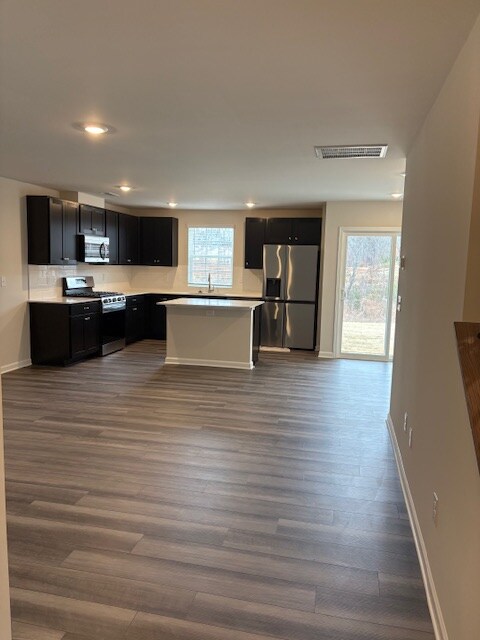 Building Photo - 128 Plumtree Ct