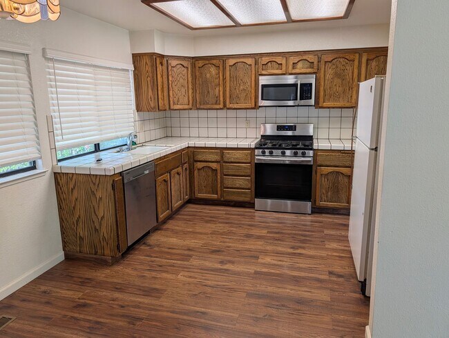 Building Photo - 3118 Moraga Ct