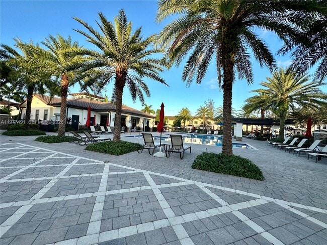 Building Photo - 15000 SW 119th Ln