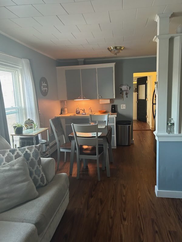 Building Photo - 73 Malvern St