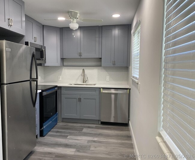 Building Photo - 256 Mansfield G