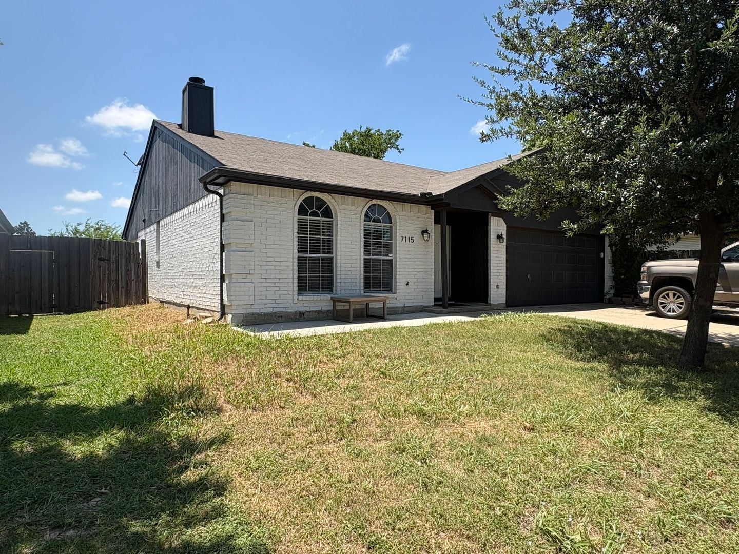 Building Photo - 7115 Ocho Rios Dr