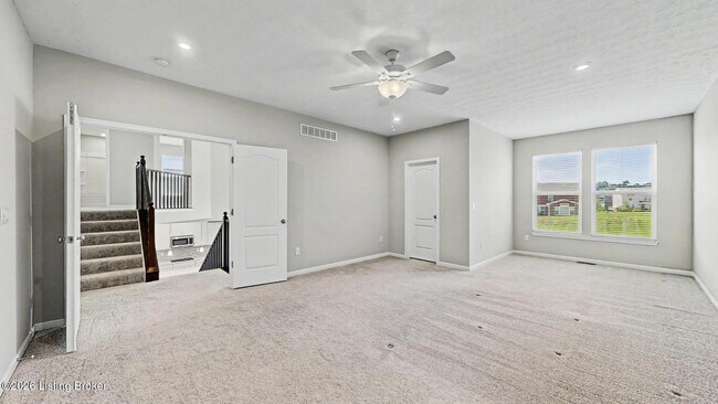 Building Photo - 15802 Stonehouse Ct