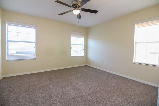 Building Photo - 4125 Shadetree Ln