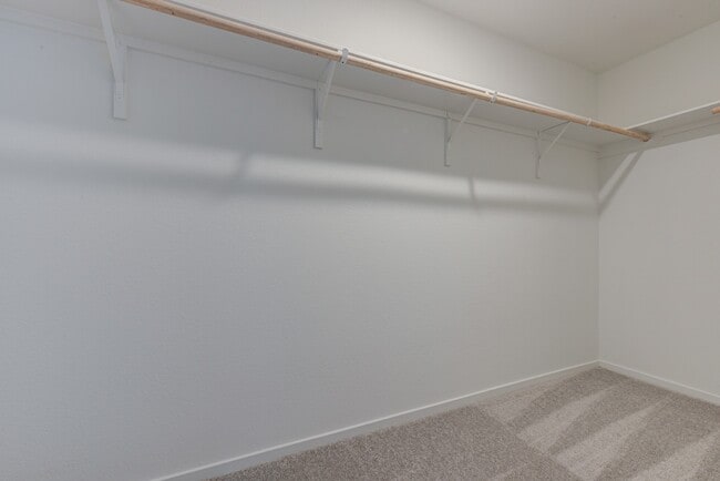 Building Photo - 285 Douglas Hls Dr