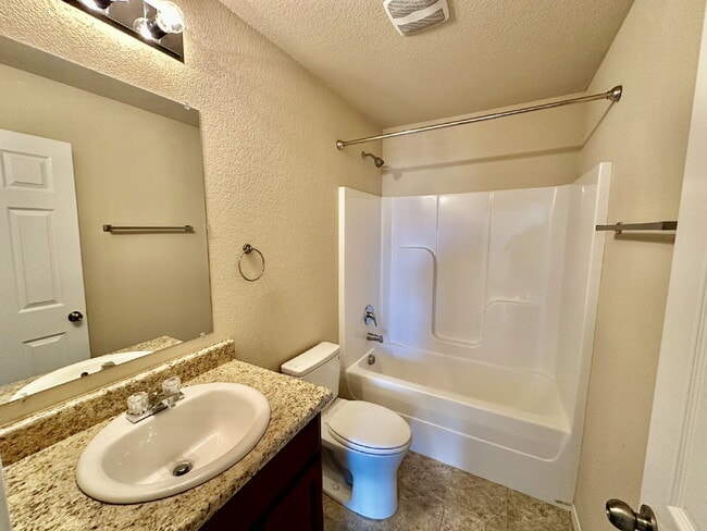 Building Photo - 816 NW 68th Ave