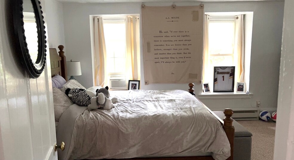bedroom - 895 Old Wilmington Rd