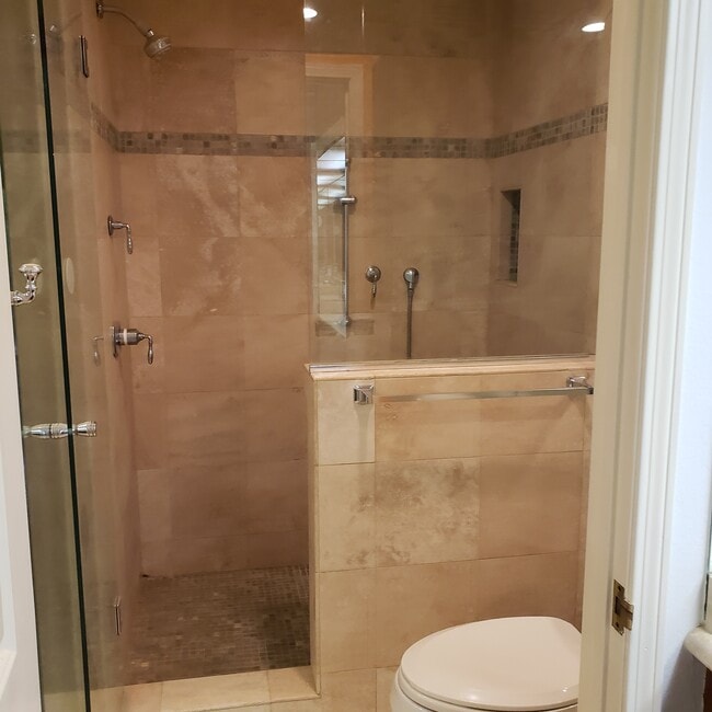 Building Photo - 8515 Falmouth Ave