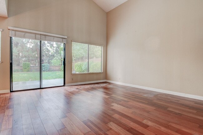 Building Photo - 20 Comanche Cir