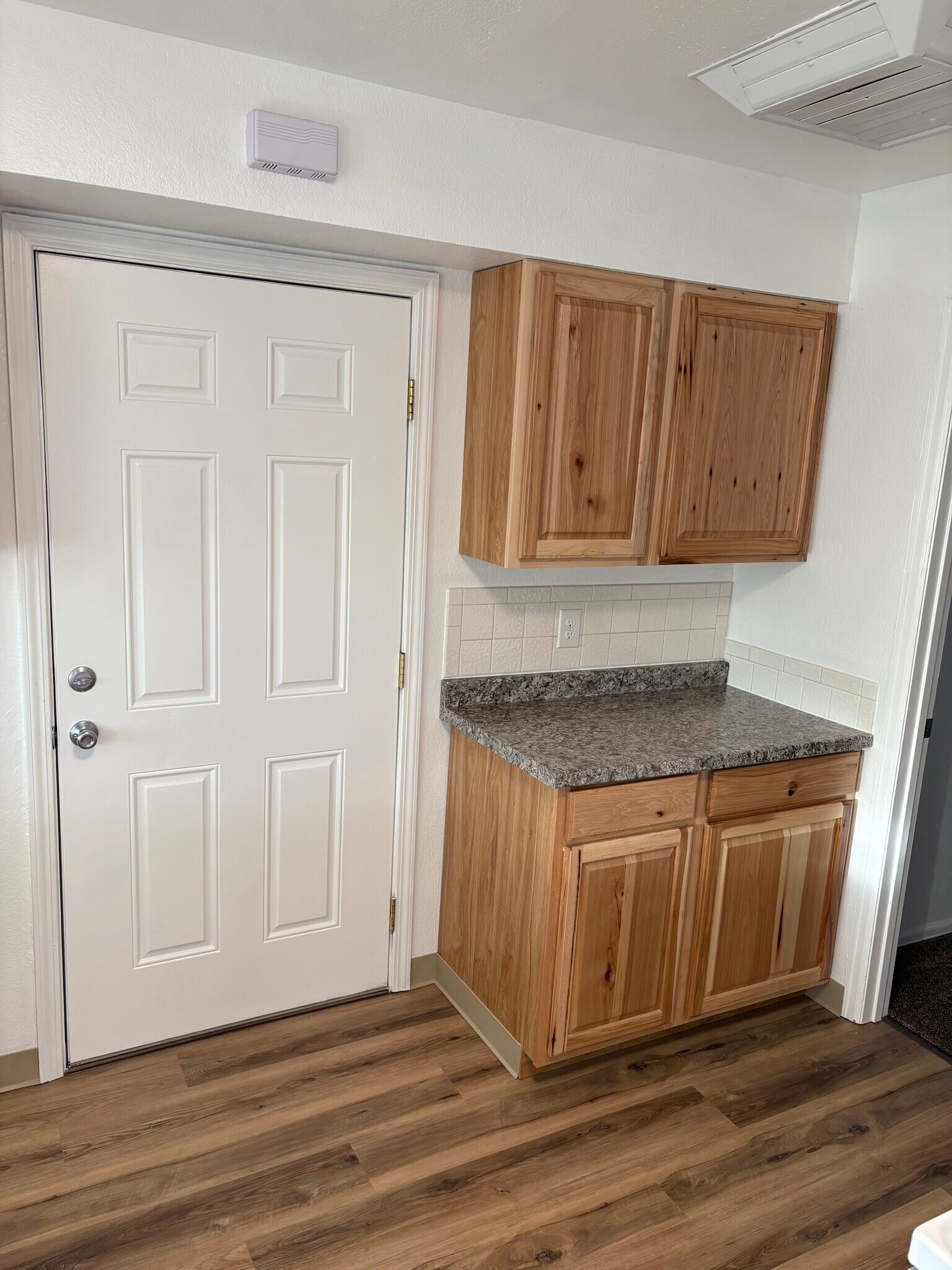 Building Photo - 301 W Abriendo Ave