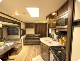 Building Photo - 414 Phippen Waiters Rd