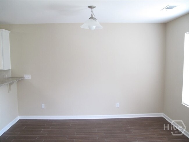 Building Photo - 195 Connor Lp