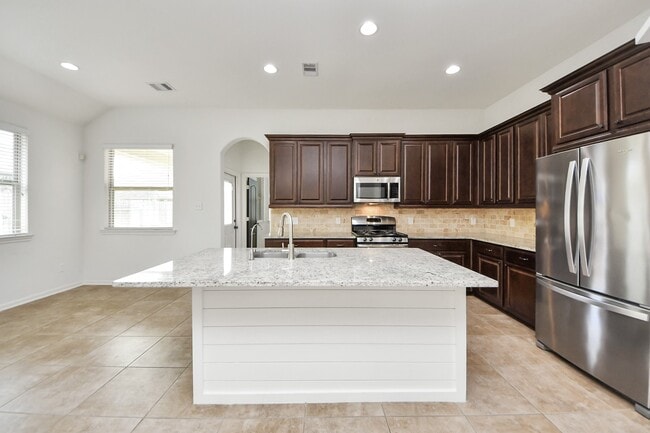 Building Photo - 17010 Upper Ridge Ln