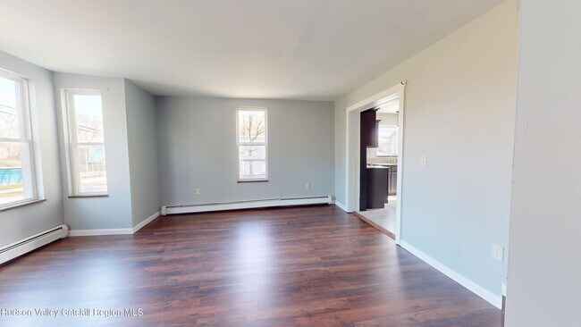 Building Photo - 16 Bailey St