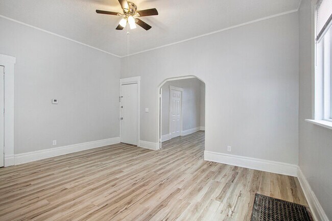 Building Photo - 536 S 30th St